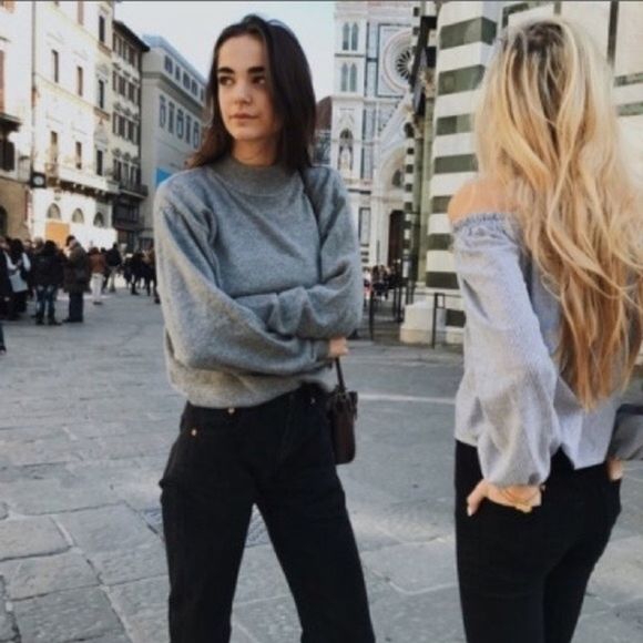 Brandy Melville Marlene Mock Neck Pullover Sweater - Picture 3 of 8